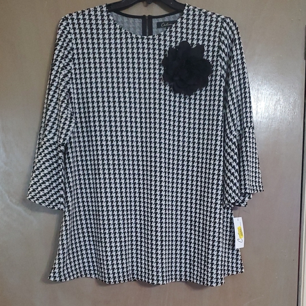 Calessa Black and White Houndstooth Women's Top